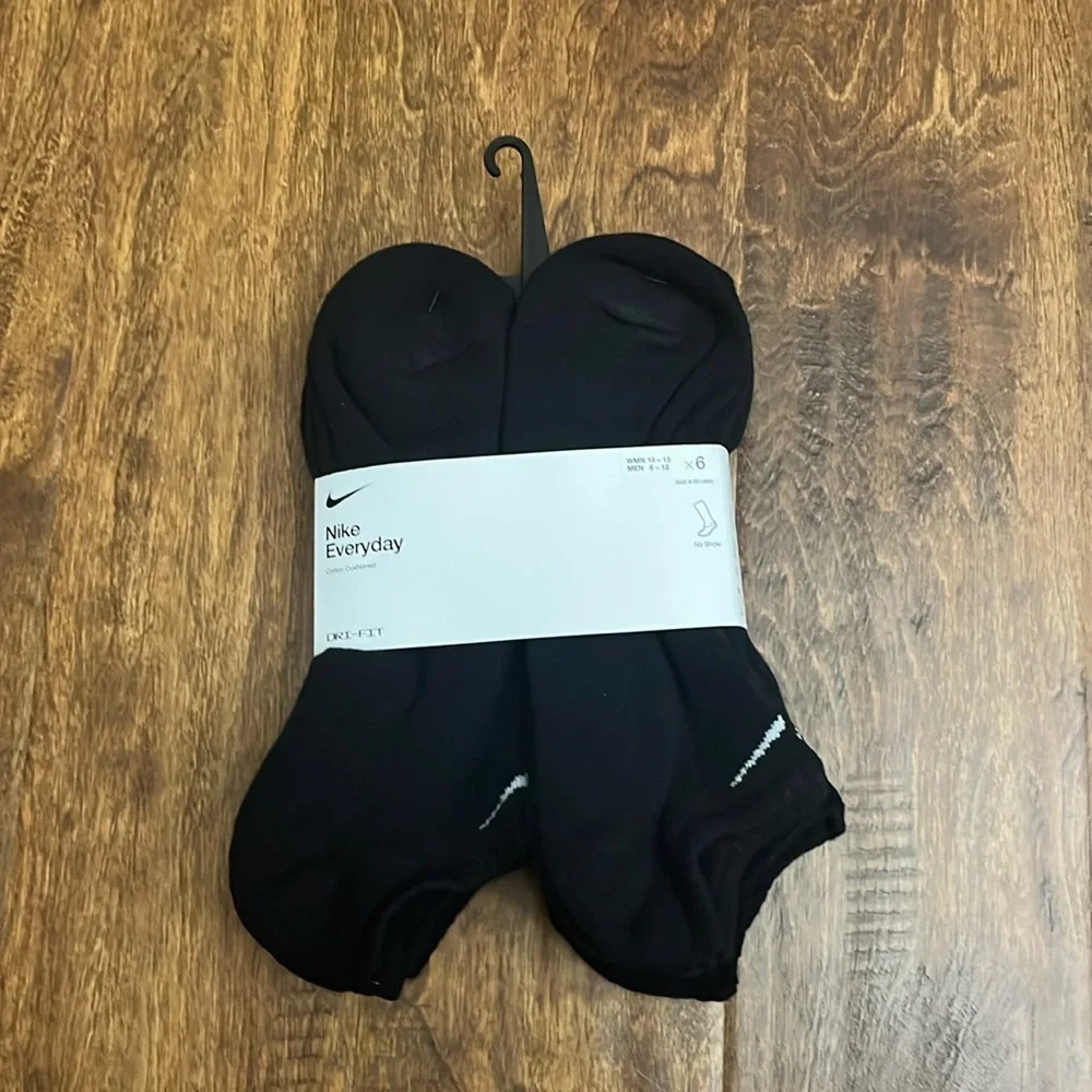 Nike Everyday No Show Cotton Cushioned Socks 6 Pack